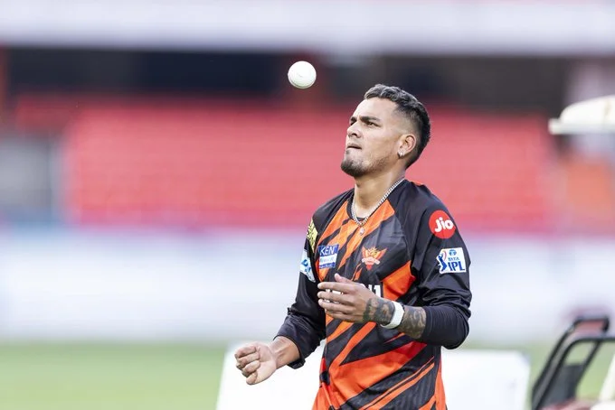 Rahul Chahar seperation-भारतीय स्पिनर राहुल चाहर ने पत्नी ईशानी से अलग होने का किया फैसला, सोशल मीडिया पर लिखी भावुक पोस्ट